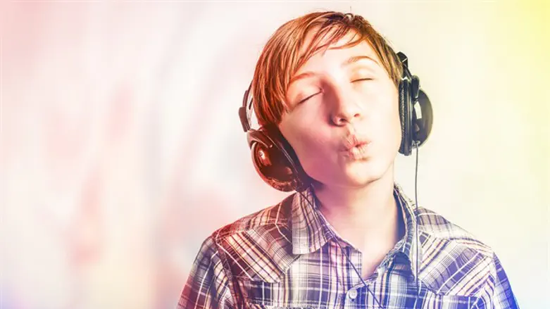 אז איך קוראים לשיר הזה?