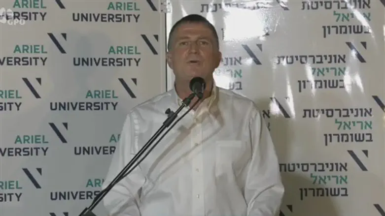 Юлий Эдельштейн