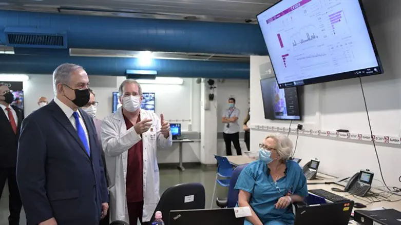 Netanyahu tours Rambam Medical Center