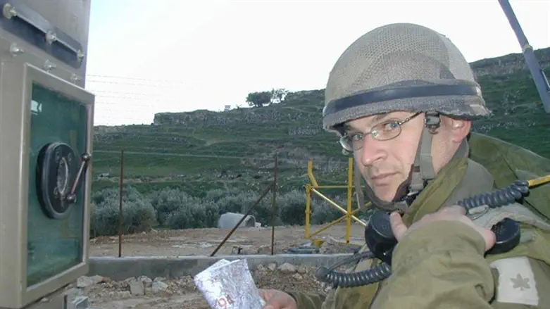 רס"ן (מיל') שמוליק ידוב