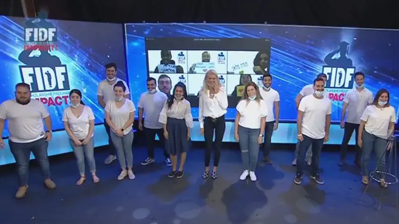 מלאני ברונפמן והסטודנטים שלה