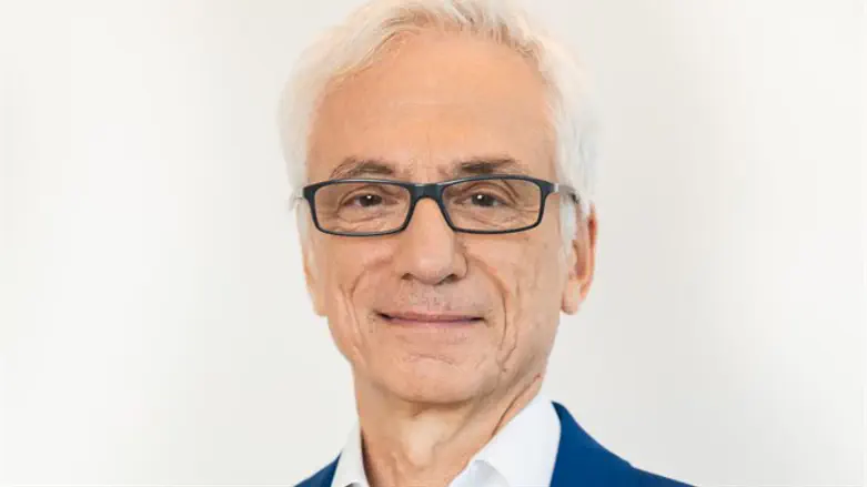 סולי אלן לאווי