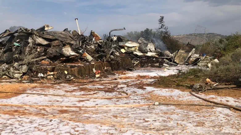 Сгоревшая пасека "Цветы Галилеи"