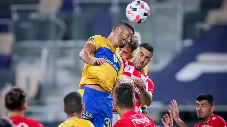 שחקני מכבי ובאר שבע הערב