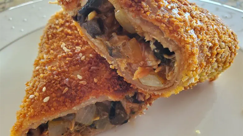 טורטיה קריספית במילוי עוף ופטריות