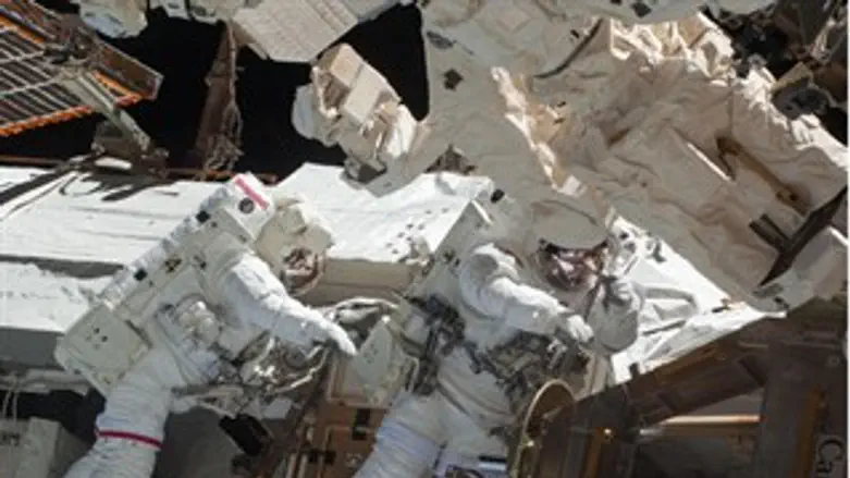 אסטרונאוטים.