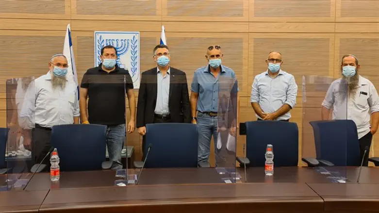 חברי המועצה עם ח"כ סער