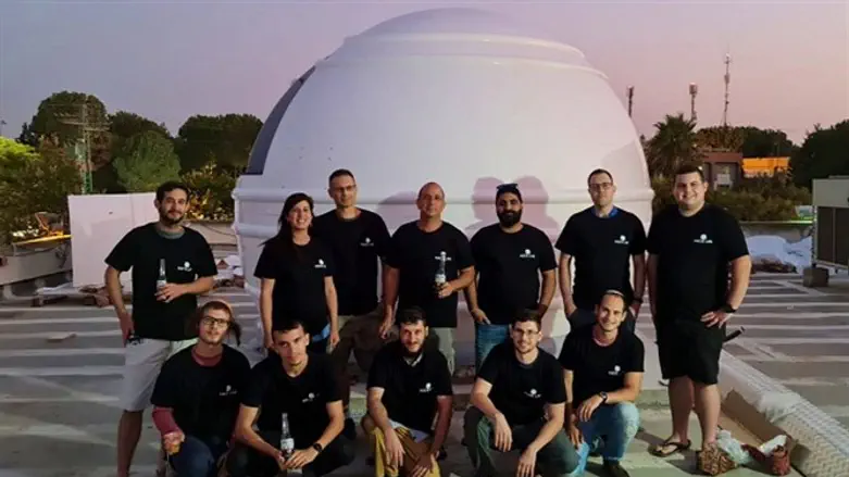 צוות הלוויין מאריאל