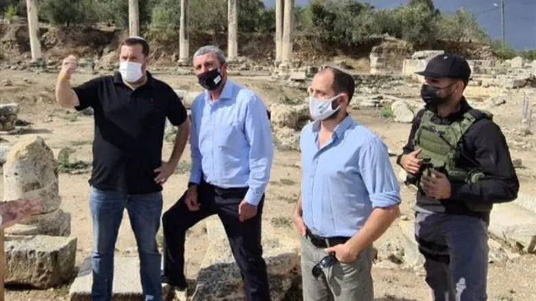 הרב פרץ בסבסטיה