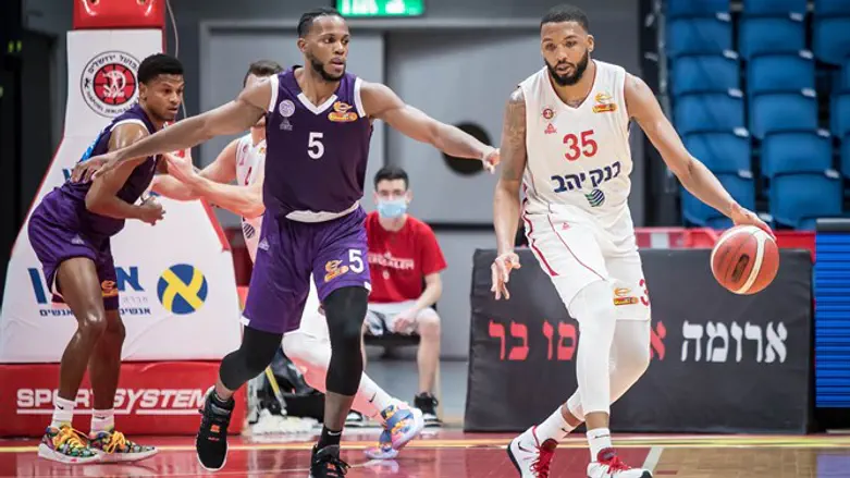 תומאס הערב מול שחקני נהריה. הציל את הפועל מהפסד בפתיחת העונה