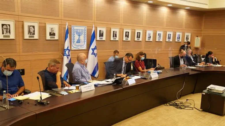 ישיבת ועדת חוץ וביטחון