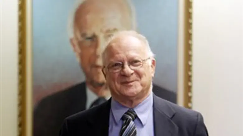 נכנס לתפקיד. מיכה חריש