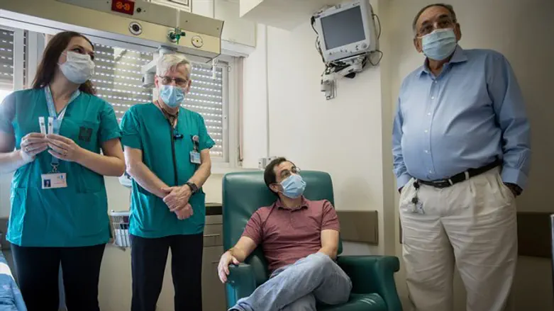 ניסוי ראשון של חיסון הקורונה בבית החולים הדסה