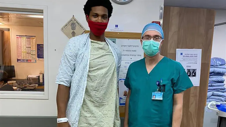 מלקולם היל עם ד"ר לוריא