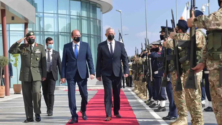 Minister of Defense Gantz in Nicosia
