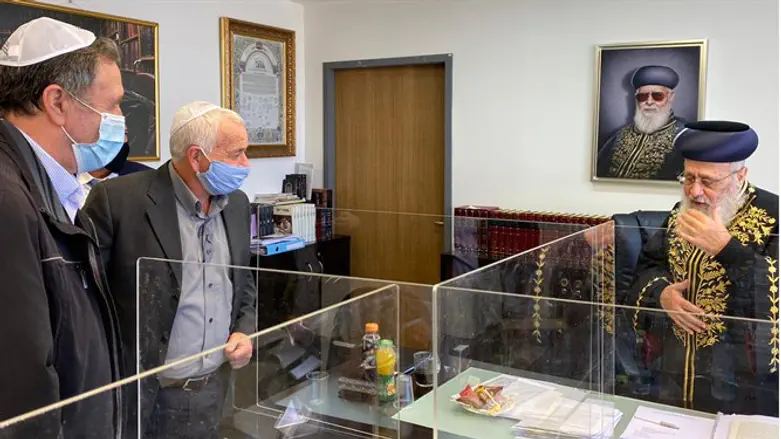 פגישת הרב יוסף והשר שוסטר