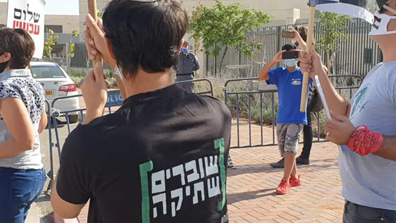 למצולמים אין קשר לידיעה