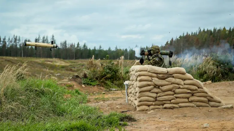 אימון צבא אסטוניה בטילי ספייק