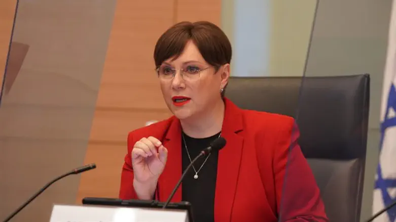 טלי פלוסקוב