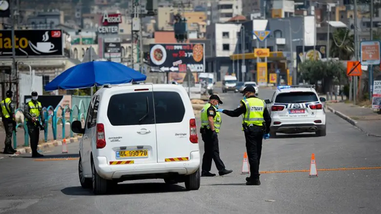 מחסום משטרתי בדיר אל אסד