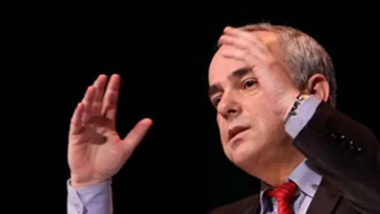 שתיקה חדשה. שטייניץ