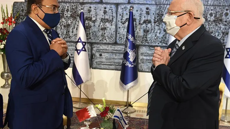 ד"ר חאלד אל חליפה עם הנשיא ריבלין