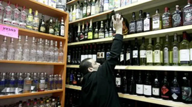 האם היין יוחרג מהחוק? חנות משקאות חריפים.