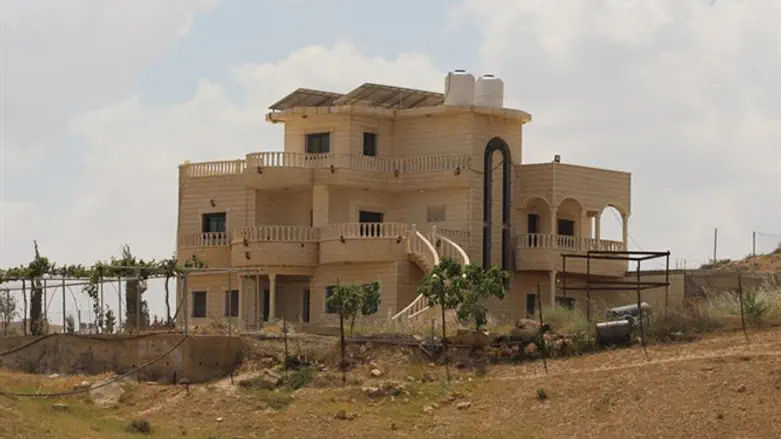 אחת הווילות שלא נהרסו