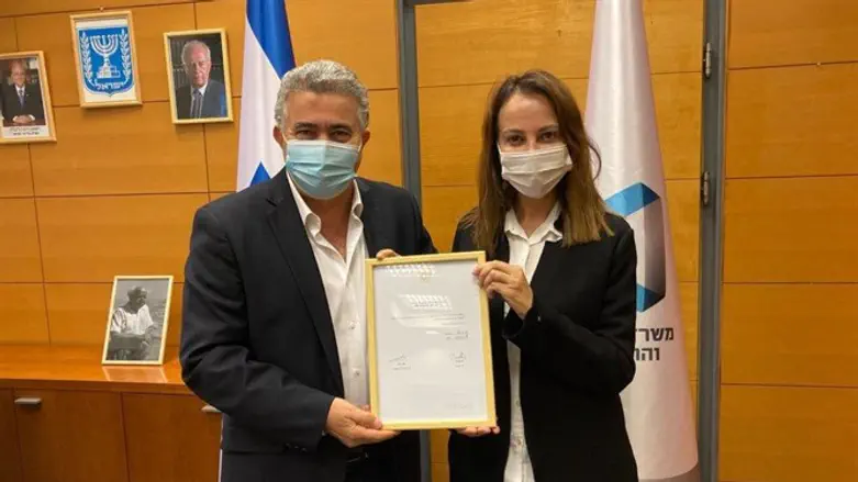 גלית אבישי ועמיר פרץ