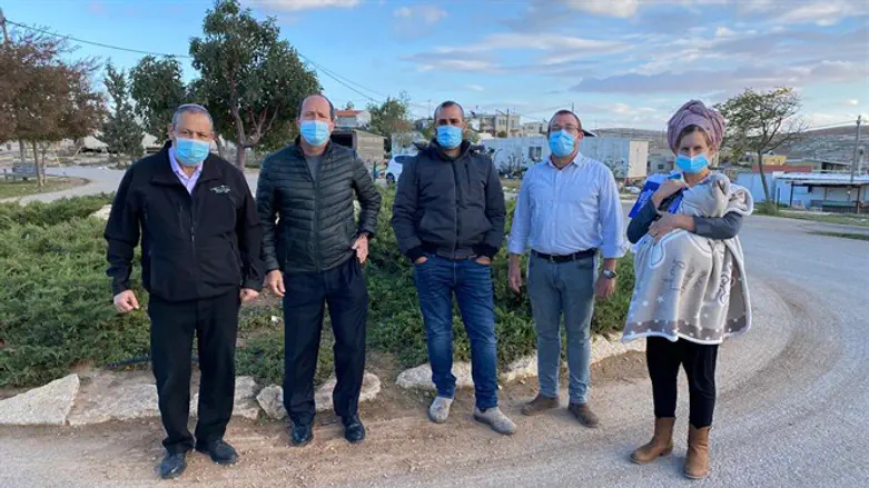 ניר ברקת באביגיל