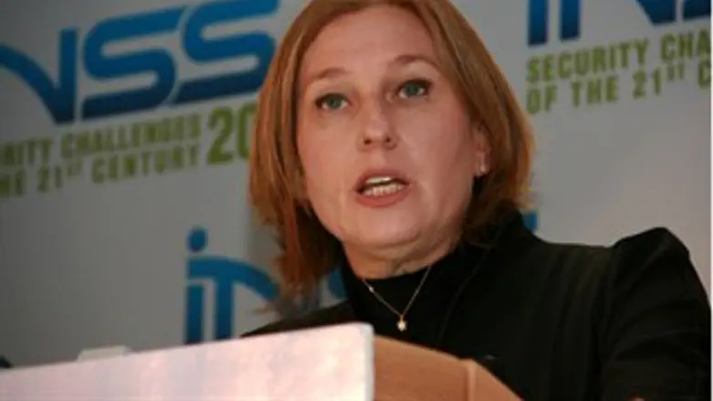 לעשות. לבני