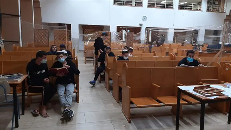 סדר ערב בקפסולות באור עציון