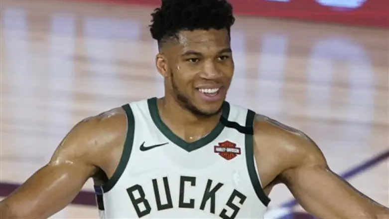 עשה היסטוריה, יאניס אנטטוקומפו