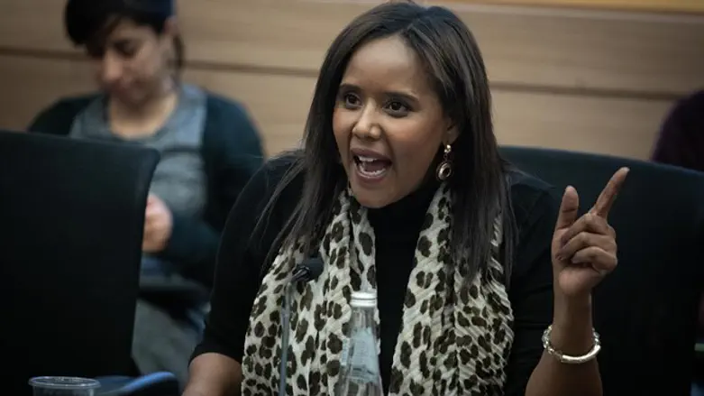 MK Penina Tamano-Shata