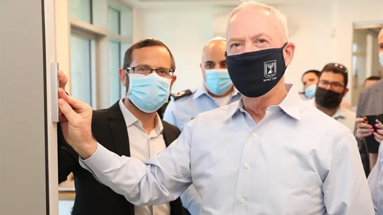 Minister Galant visits Binyamin Regional Council