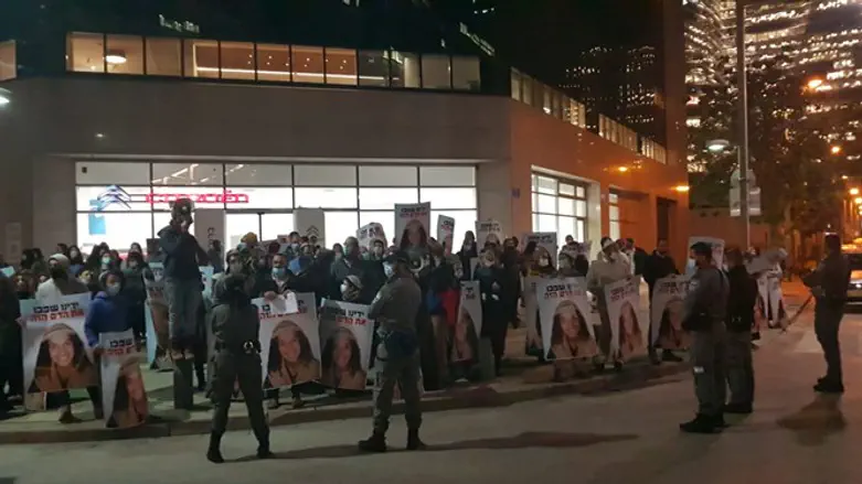 Гибель Ахувии Сандака (ז"ל) вызвала массовые акции протеста