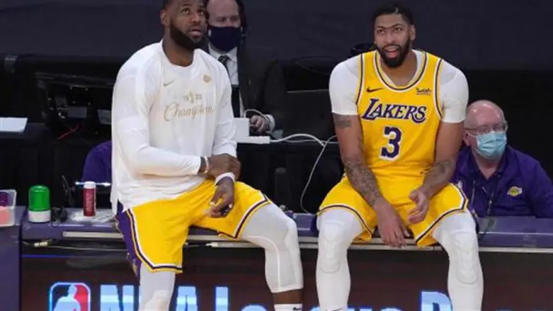 לברון ודיוויס הלילה