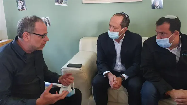(Right to left) Yossi Dagan, Nir Barkat, Binyamin Horgan