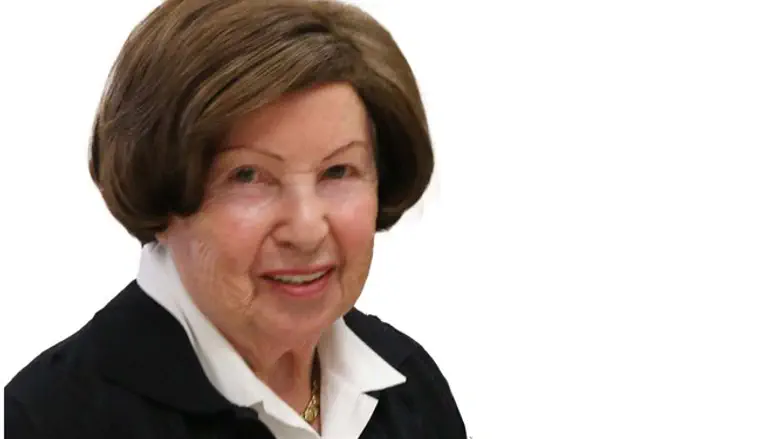 Mrs. Pola Ann Kuppermann