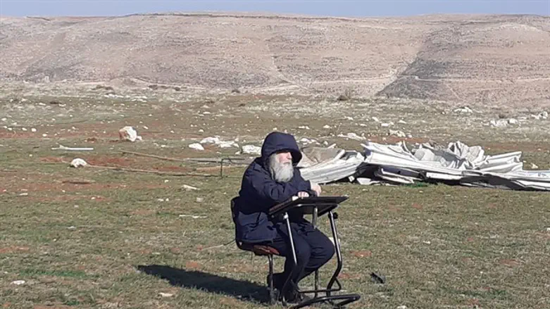 הרב יהשוע שמידט במעוז אסתר