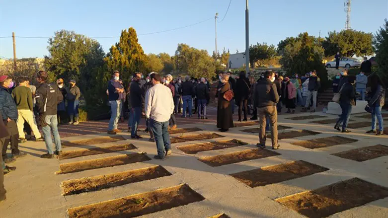 Похороны Мири Цахи