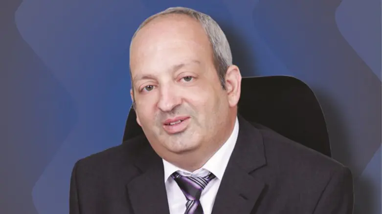 ינון שוויקה, מנכ"ל בנק פאג"י