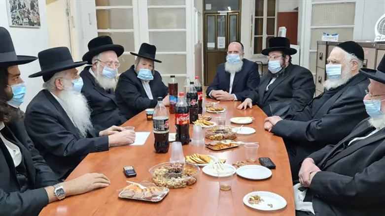 קרע באגודת ישראל