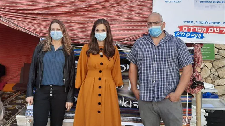 Омер Янкелевич в палатке протеста движения молодых поселений