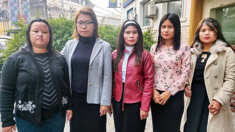 L to R: Malka Zote; Tiferet Renthlei; Rut Lhanghal; Dinah Lhanghal; Avigail Lhanghal