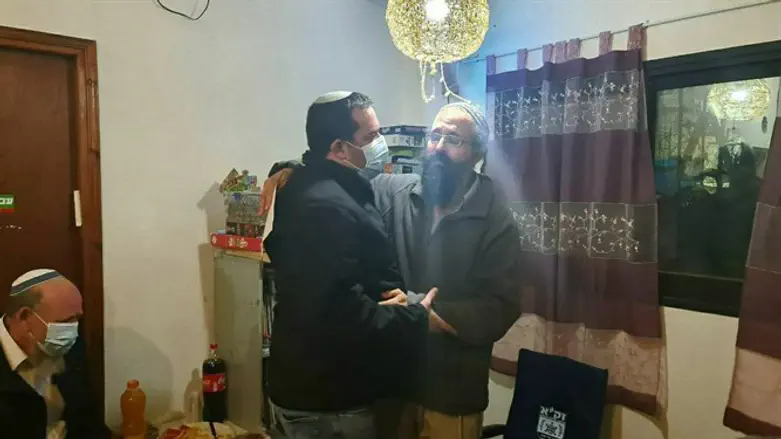 יוסי דגן בבית המשפחה