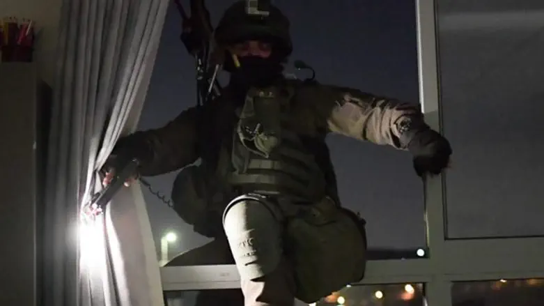 הלוחמים שלא מאמינים בדלתות