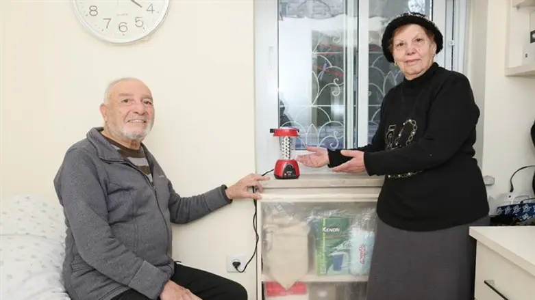 שולמית ויחזקאל מירושלים. 