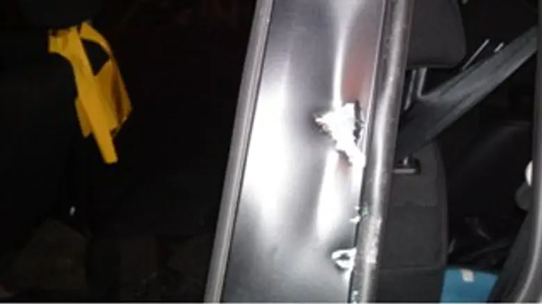 הרכב הפגוע של חזקי עזרא הערב