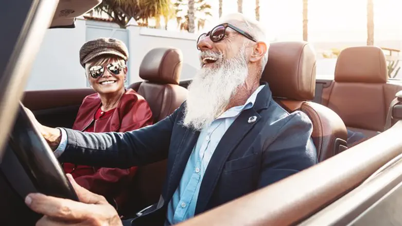 Good news for Israeli drivers: Licenses to last till age 70